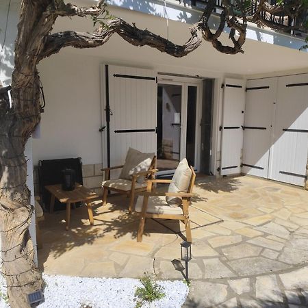 Au 9Eme Art Apartman La Rochefoucauld Kültér fotó