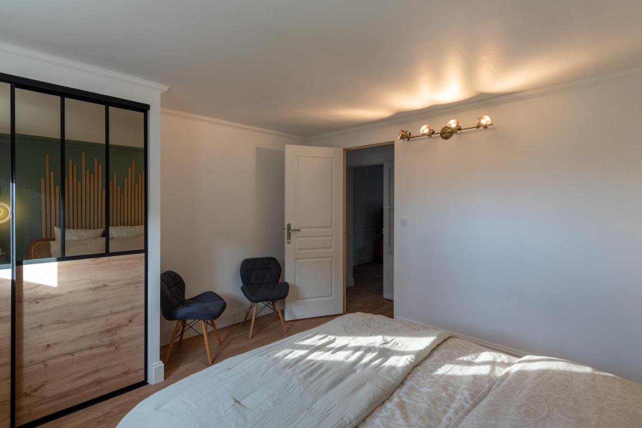 Au 9Eme Art Apartman La Rochefoucauld Kültér fotó